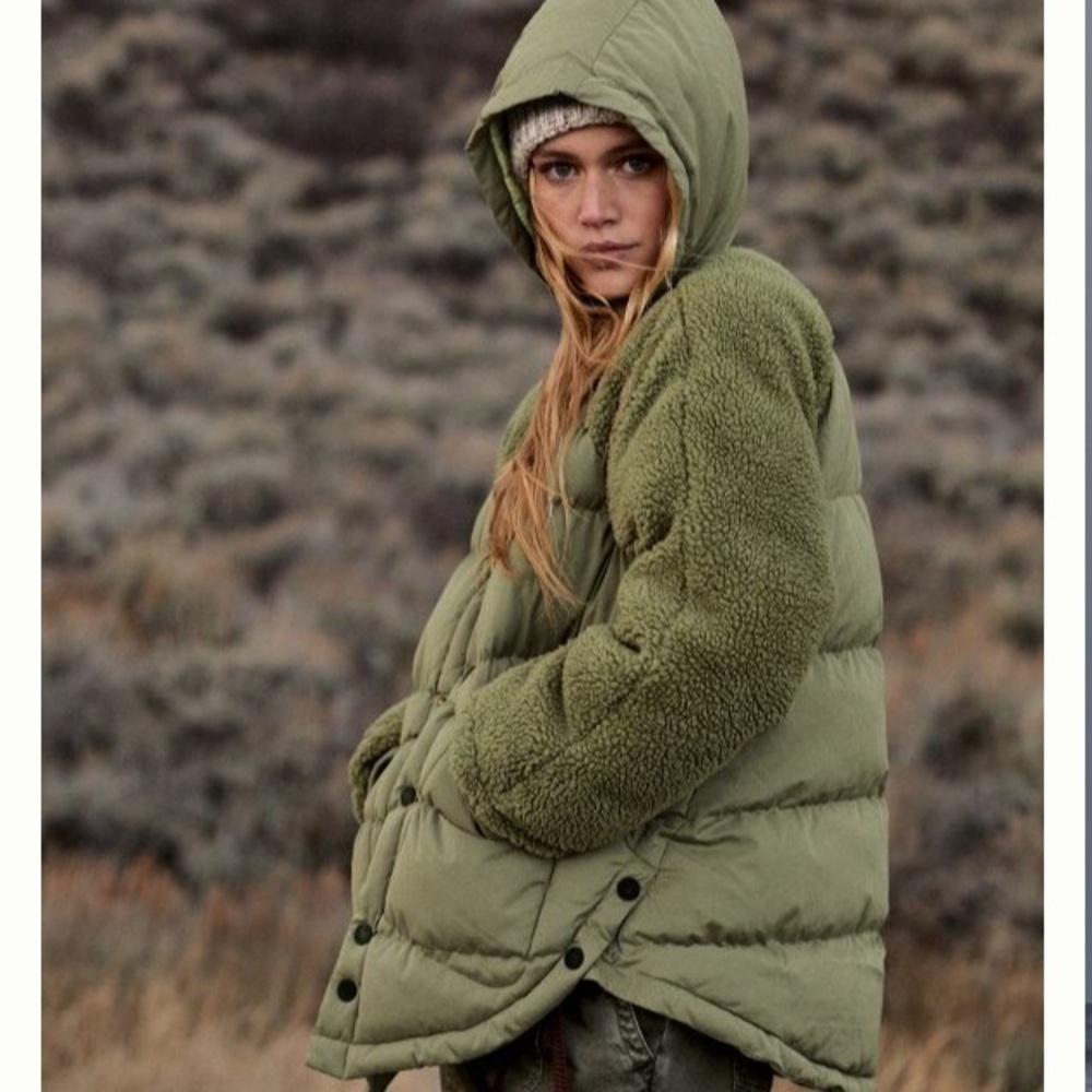ONLY ONE LEFT!  NWT Anthropologie Oversized Puffer Coat. Moss color - Picture 11 of 11